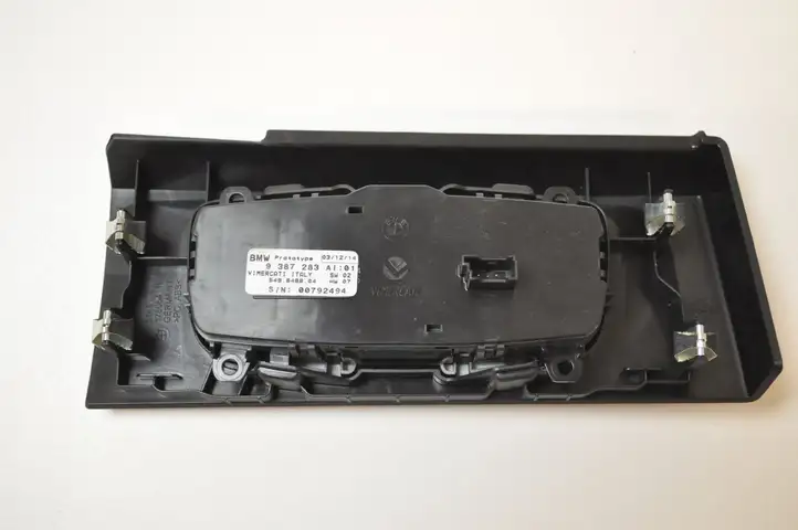 BMW 1 F20 F21 (2011 - 2019) 9387283 Включатель фонарей — фото 3