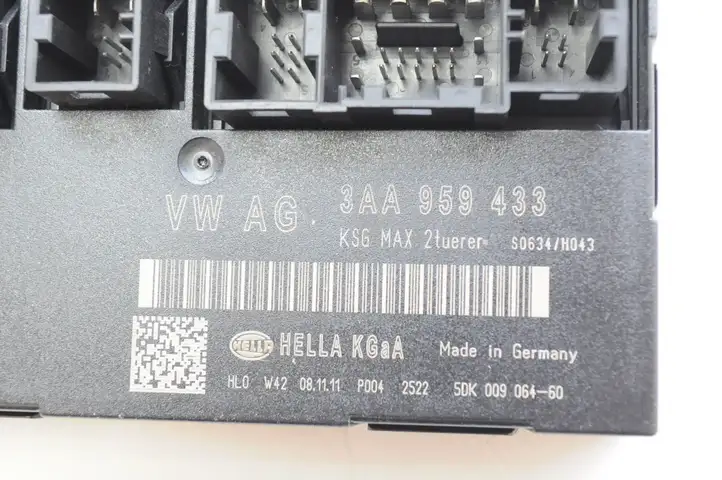 Volkswagen PASSAT B7 (2011 - 2014) 3AA959433 Модуль управления кузовом (BCM) — фото 4