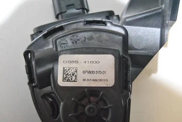 Mazda 6 (2009 - 2012) GS8S41600 Педаль акселератора — фото 4