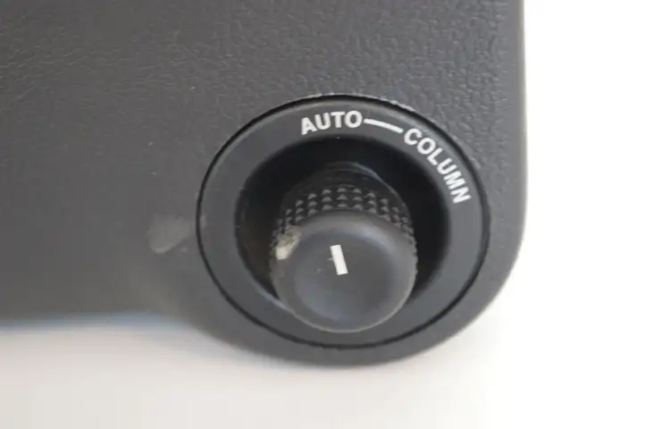 Jaguar XF X250 (2007 - 2015) 2W933530 Обшивка рулевой колонки — фото 4