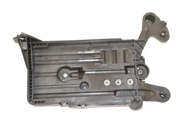 Audi A3/S3 8V (2012 - 2016) 5Q0915321 Ящик аккумулятора — фото 4