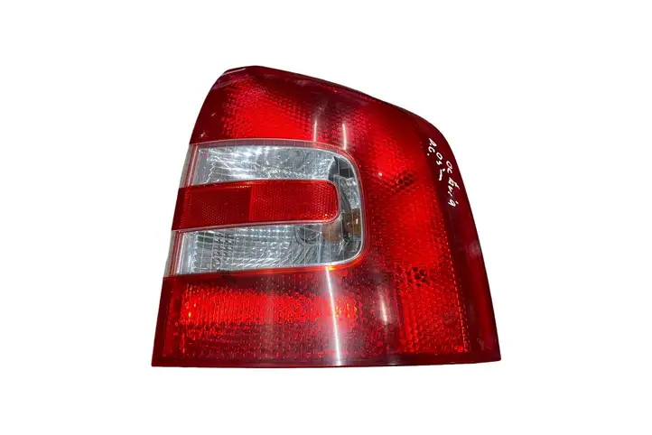 Skoda Octavia Mk2 (1Z) (2004 - 2013) 1Z9945258 Задний фонарь в кузове — фото 1