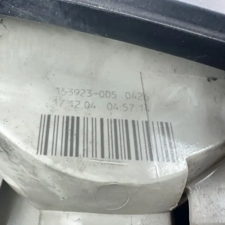 Audi A4 S4 B6 8E 8H (2000 - 2006) 8E5945217 Задний фонарь в кузове — фото 7