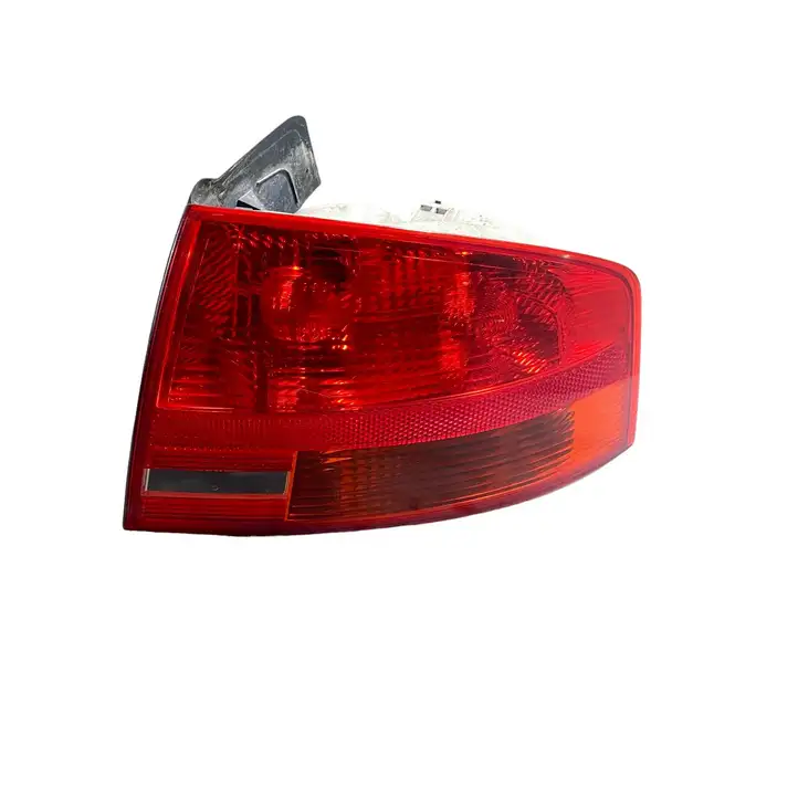 Audi A4 S4 B7 8E 8H (2004 - 2009) 8E5945096 Задний фонарь в кузове — фото 1