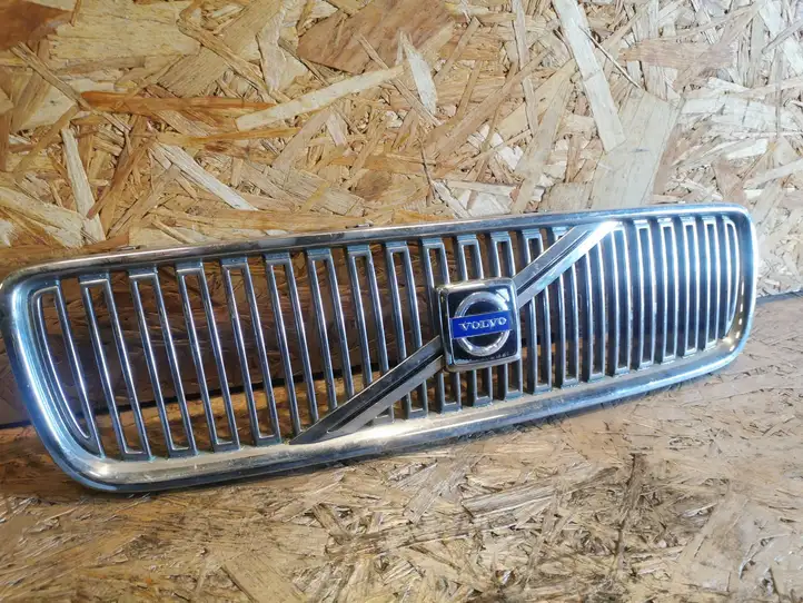 Volvo V70 (2004 - 2007) A1640 Передняя решетка — фото 1