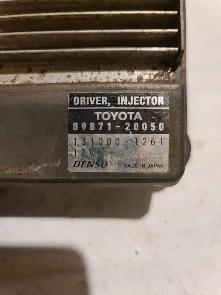 Toyota Avensis T250 (2003 - 2006) 8987120050 Блок управления форсунками — фото 6