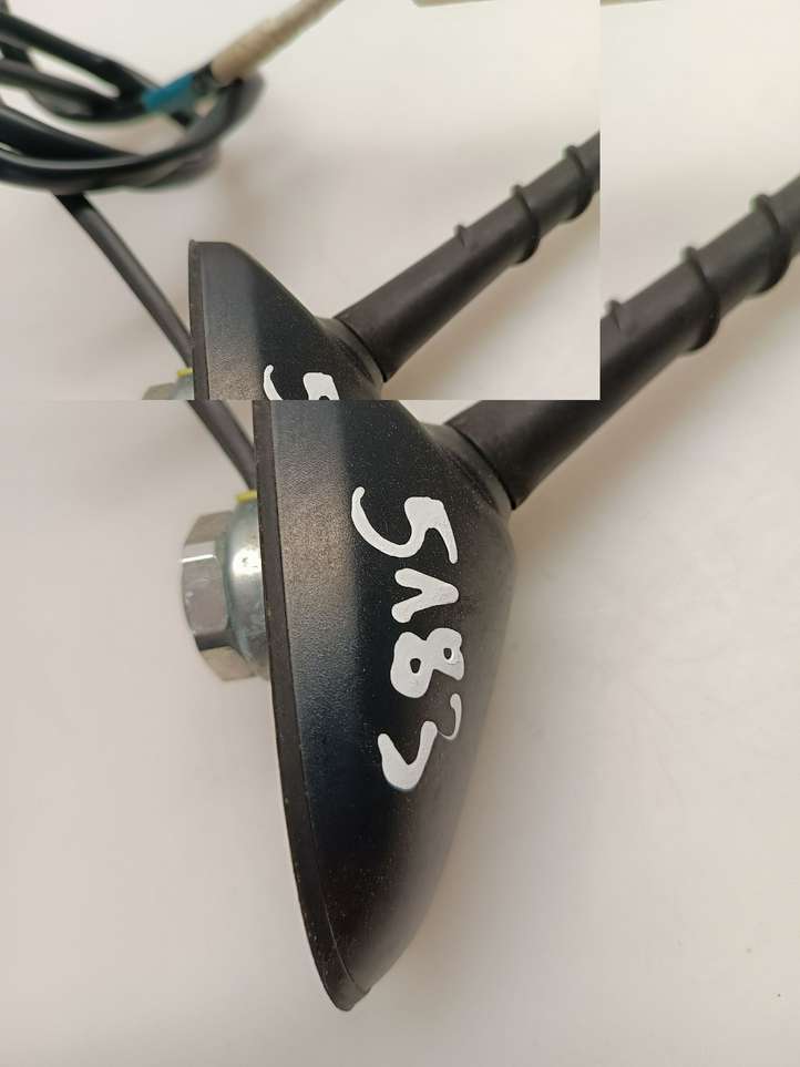 Toyota Yaris (2012 - 2014)  V307517C Антенна (антенна GPS)