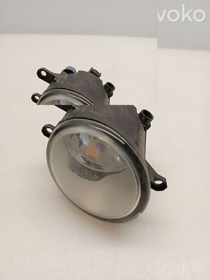 Toyota Yaris (2012 - 2014)  812200D042 Передняя противотуманная фара