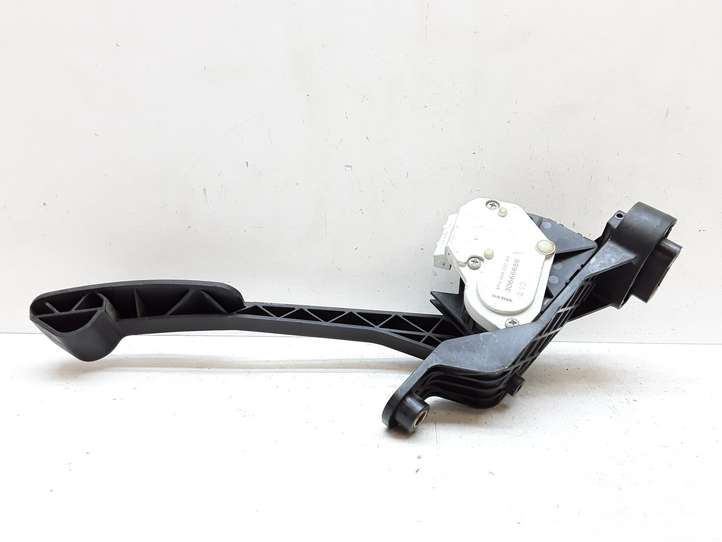 Volvo XC90 (2002 - 2006)  30666656 Педаль акселератора