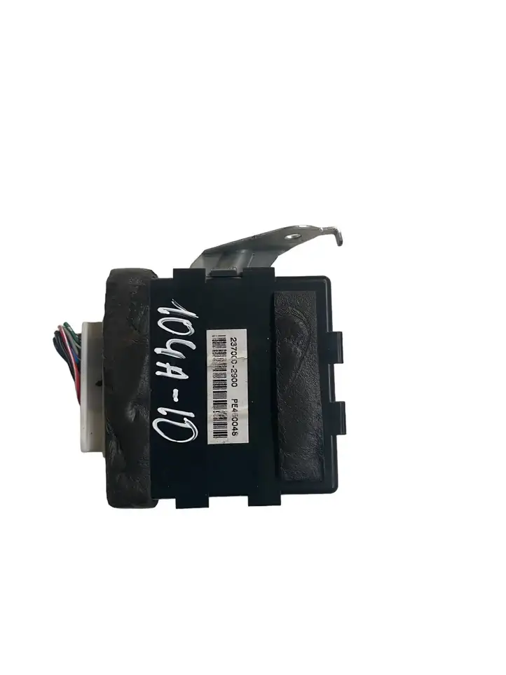 Toyota Land Cruiser (J120) (2002 - 2009) 8973060080 Блок управления сигнализацией — фото 4