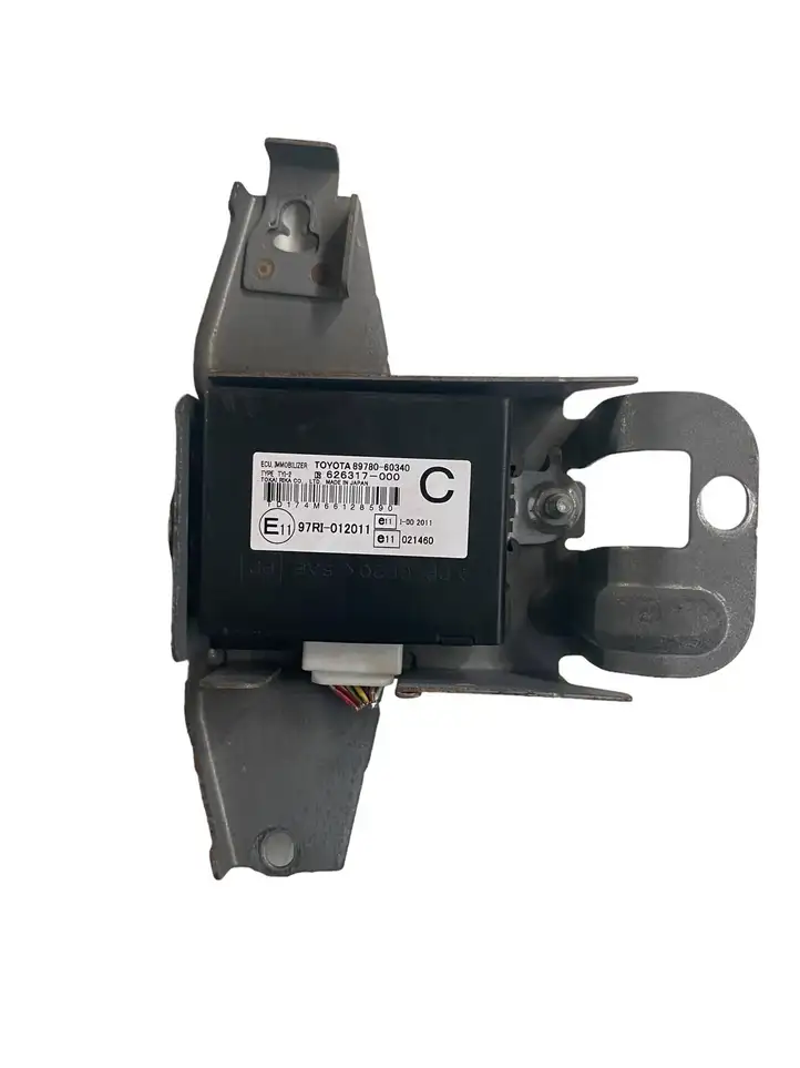 Toyota Land Cruiser (J120) (2002 - 2009) 8978060340 Блок иммобилайзера — фото 1