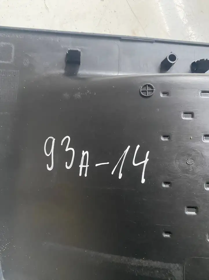 Opel Vivaro (2014 - 2018) 788128017R Порог кузова — фото 4