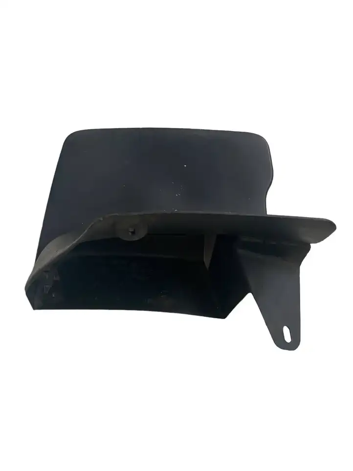Toyota Land Cruiser (J100) (1998 - 2007) 7662510187 Задний брызговик — фото 2