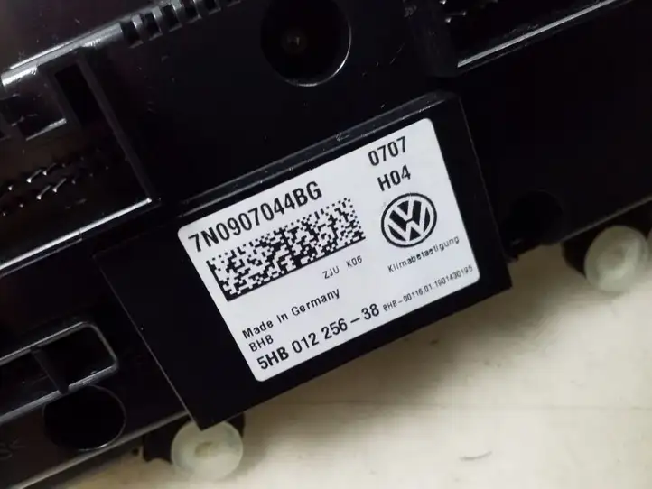Volkswagen Sharan (2010 - 2015) 7N0907044BG Блок управления кондиционером — фото 3