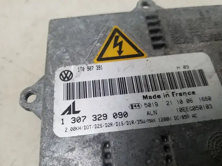 Volkswagen Touran I (2003 - 2010) 1T0907391 Блок розжига ксенона — фото 4