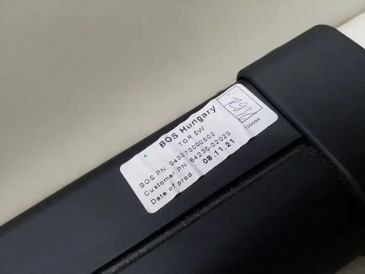 Toyota Corolla E210 E21 (2018 - ) 6423002020 Шторка багажника (сетка) — фото 4