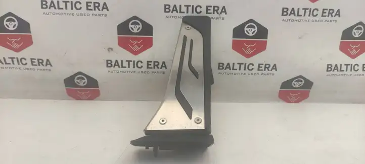 BMW 3 F30 F35 F31 (2012 - 2018) 12037313 Педаль акселератора — фото 1