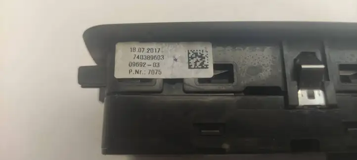 BMW 3 F30 F35 F31 (2012 - 2018) 740389603 Блок кнопок стеклоподъемников — фото 5