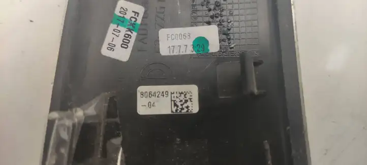 BMW 3 F30 F35 F31 (2012 - 2018) 8064249 Прочая отделка задней двери — фото 3