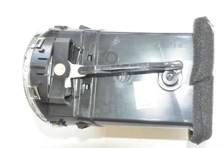 Chevrolet Cruze (2009 - 2012) 544953375 Воздушная решетка панели — фото 3