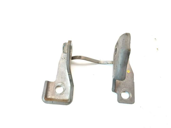 Renault Laguna (2007 - 2015)  464214A Кронштейн