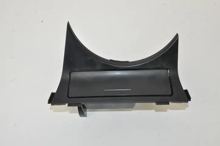 Subaru Outback (2007 - 2009) 92122AG200 Передняя пепельница — фото 1
