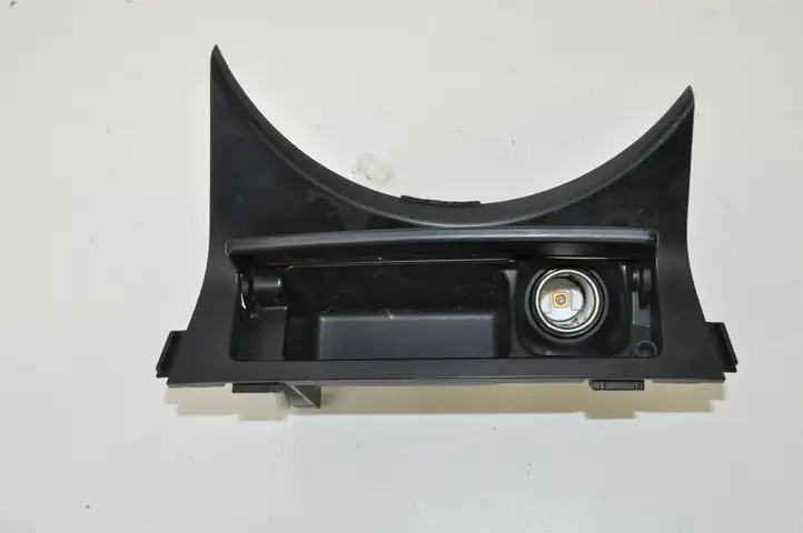 Subaru Outback (2007 - 2009) 92122AG200 Передняя пепельница — фото 5