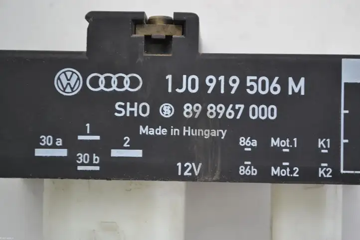 Volkswagen Polo V 6R (2009 - 2015) 1J0919506M Реле вентилятора охлаждения — фото 4