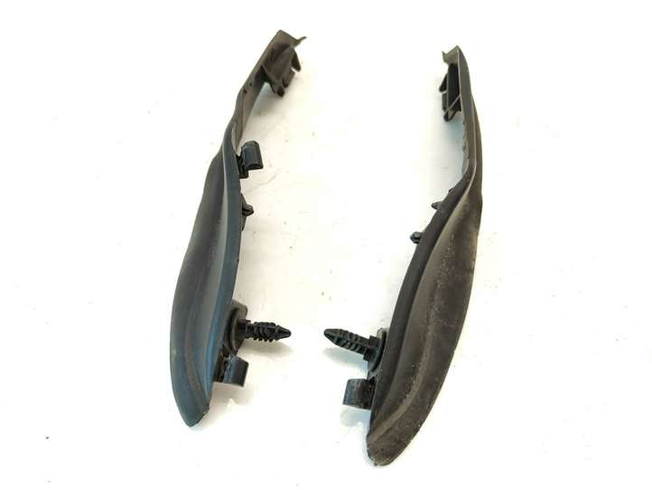Renault Laguna (2007 - 2015)  668630005R Отделка стоек лобового стекла