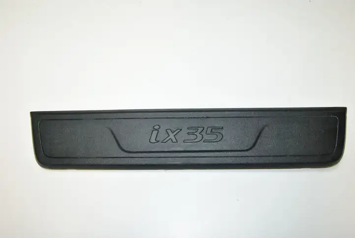 Hyundai ix35 (2009 - 2013) 858732Y100 Внутренняя обшивка порога (комплект) — фото 10