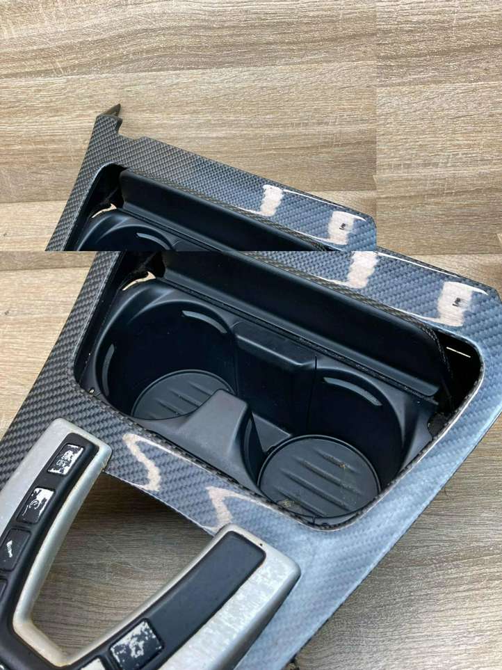 BMW 6 F12 F13 (2010 - 2018)  9197227 Передний держатель чашки