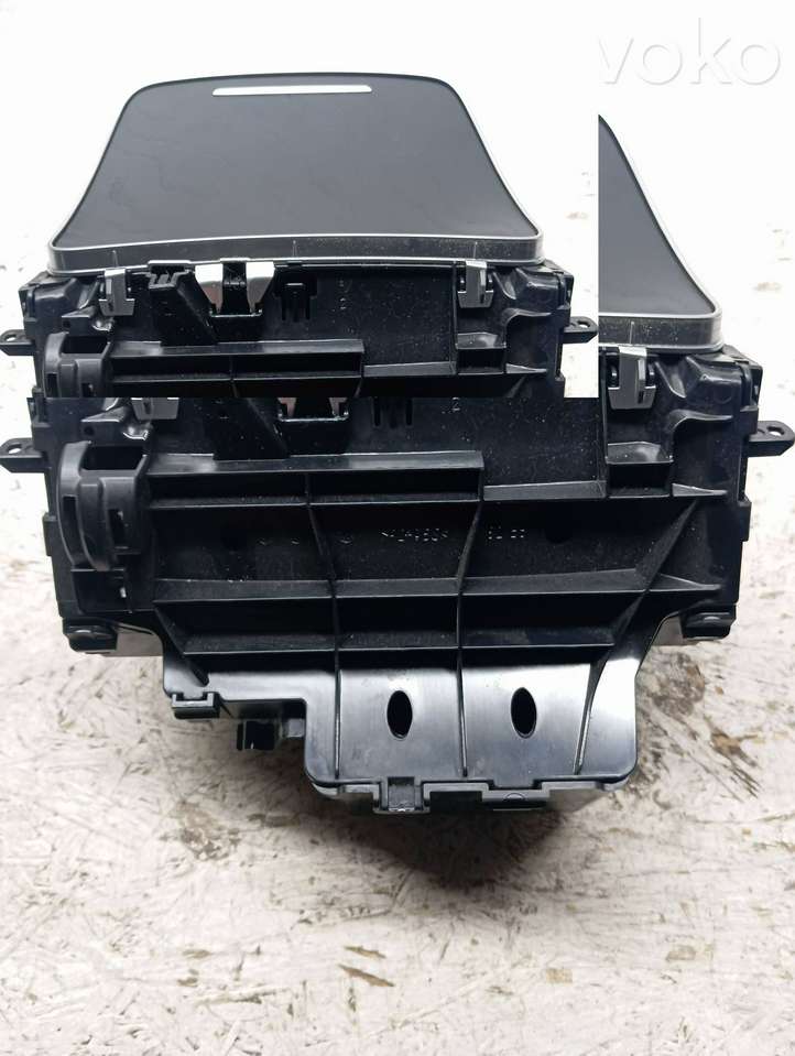 Mercedes-Benz E W213 (2016 - )  A2136802607 Передний держатель чашки