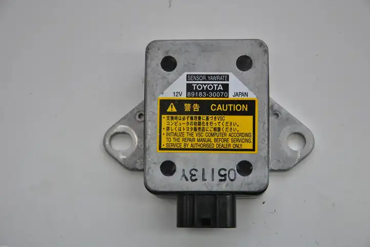 Lexus GS 300 350 430 450h (2004 - 2007) 8918330070 Датчик ускорения — фото 1