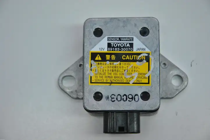 Lexus GS 300 350 430 450h (2004 - 2007) 8918330070 Датчик ускорения — фото 1