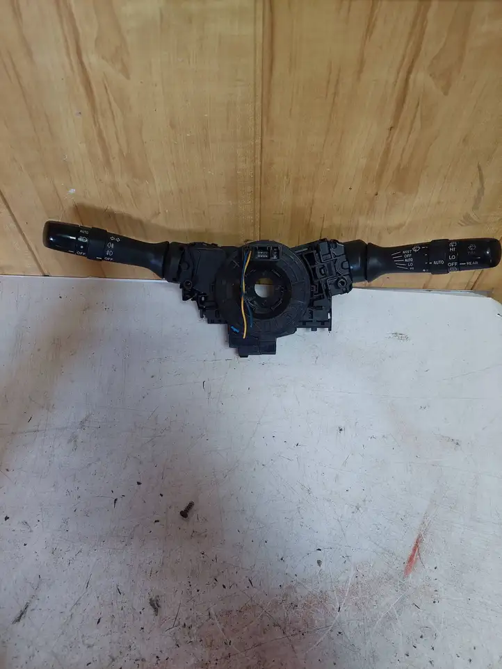 Toyota Auris 150 (2006 - 2012) 8924502040 Регулировка рулевой колонки — фото 1