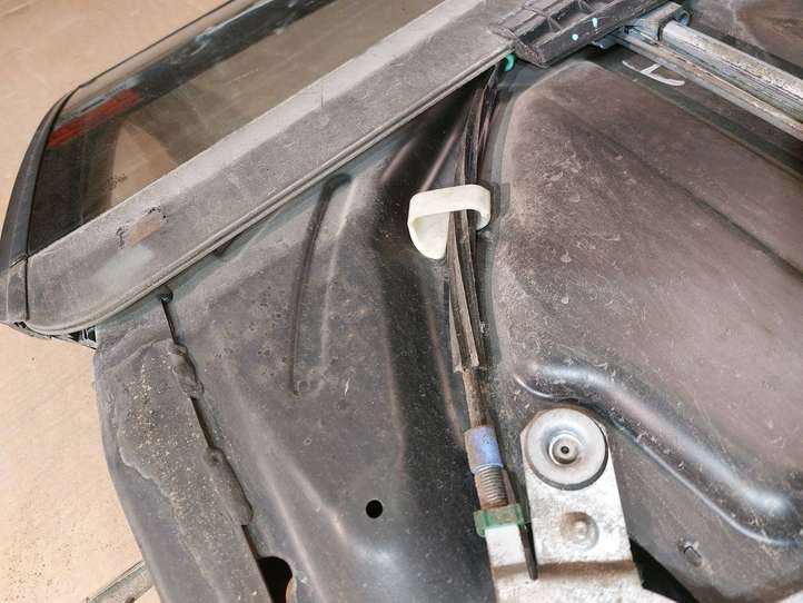 Audi A8 (1999 - 2002)  43R001460 Основное стекло задних дверей