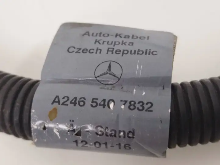 Mercedes-Benz CLA C117,X117,W117 (2013 - 2019) A2465407832 Плюсовой провод аккумулятора — фото 4