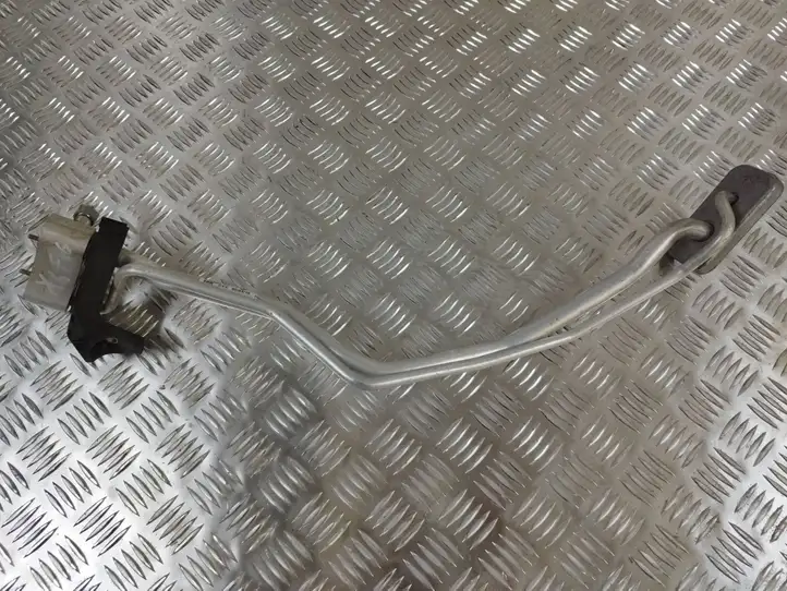 BMW X6 F16 (2014 - 2017) 9384257 Трубки и шланги кондиционера — фото 1