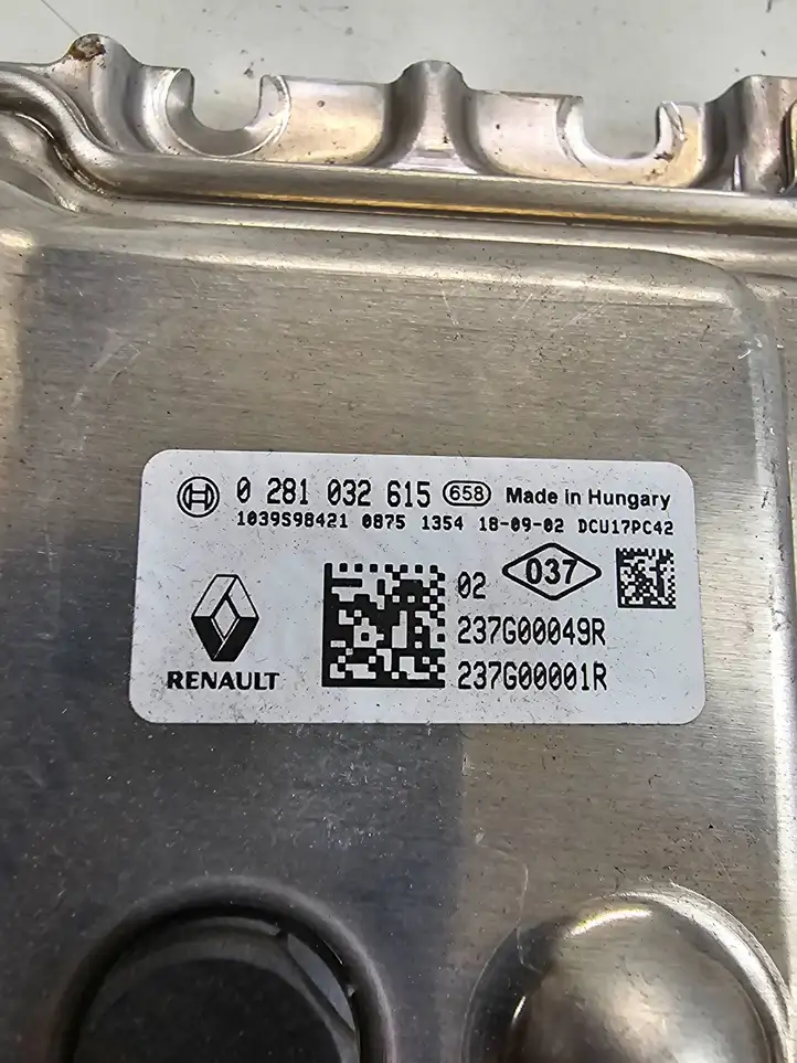 Renault Trafic III (X82) (2014 - ) 0281032615 Прочие блоки управления — фото 3