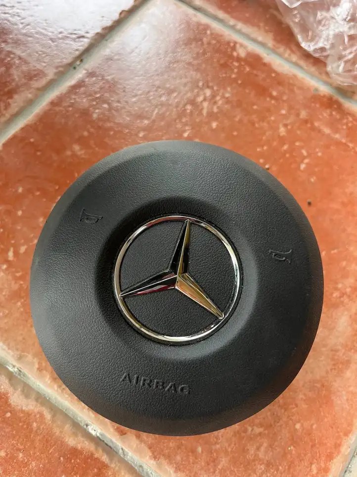 Mercedes-Benz E W238 (2017 - ) A0008604504 Подушка безопасности руля — фото 1