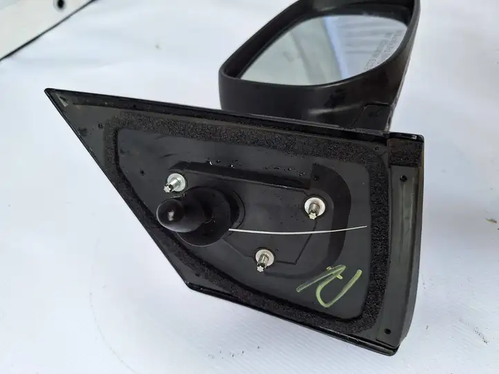 Toyota Yaris (2005 - 2009) E13011076 Боковое зеркало механическое — фото 2