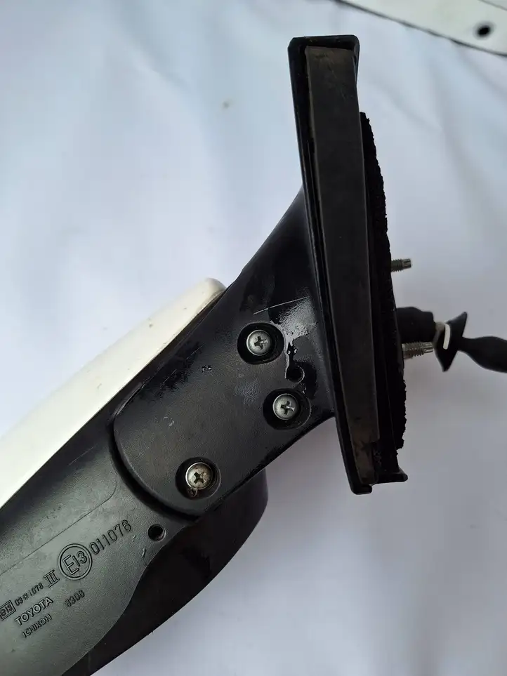 Toyota Yaris (2005 - 2009) E13011076 Боковое зеркало механическое — фото 4