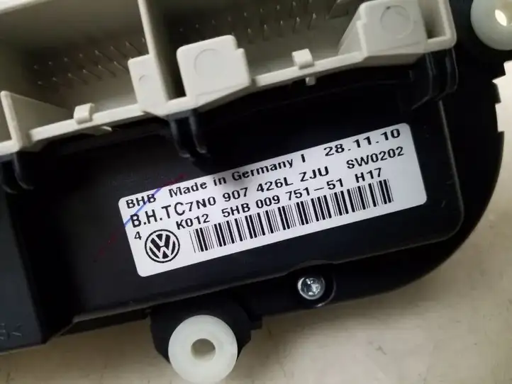 Volkswagen Caddy (2010 - 2015) 7N0907426L Блок управления кондиционером — фото 6