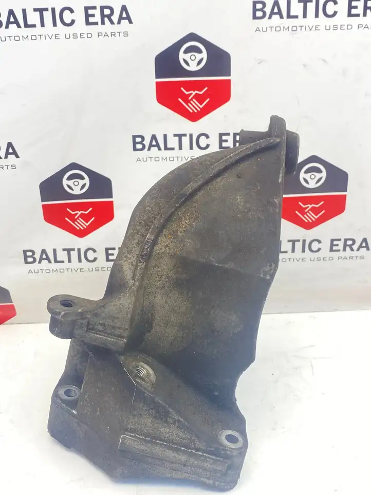 Mercedes-Benz E W212 (2009 - 2016) A6512230004 Кронштейн двигателя — фото 1