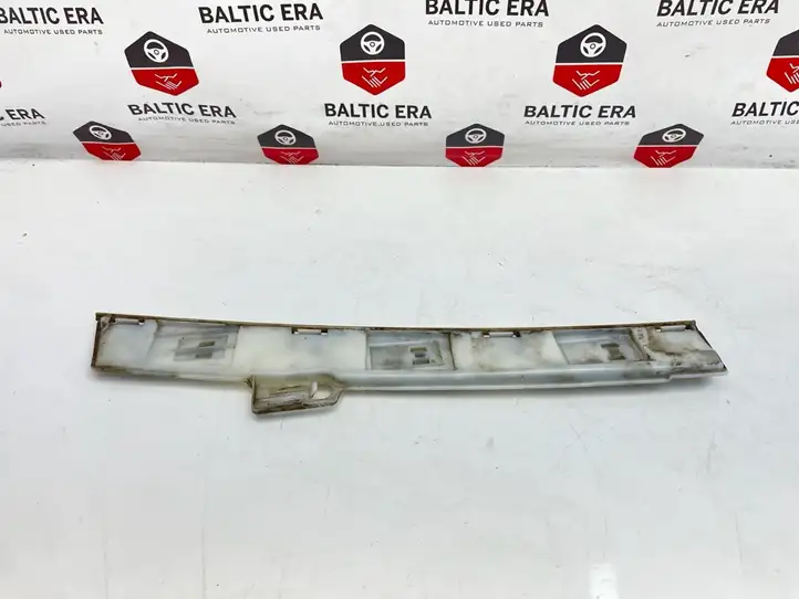BMW 1 F20 F21 (2011 - 2019) 8051950 Усилитель порога — фото 1