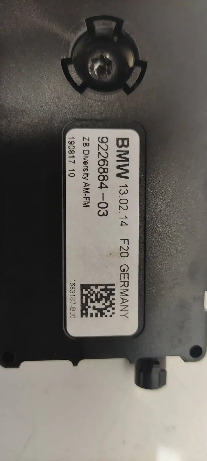BMW 3 F30 F35 F31 (2012 - 2018) 9226884 Усилитель антенны — фото 4