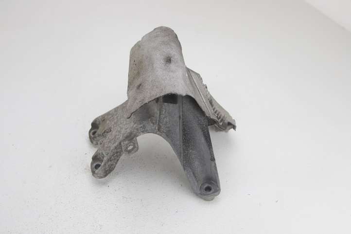 Audi A4 (2011 - 2015)  8K0199308BE Кронштейн