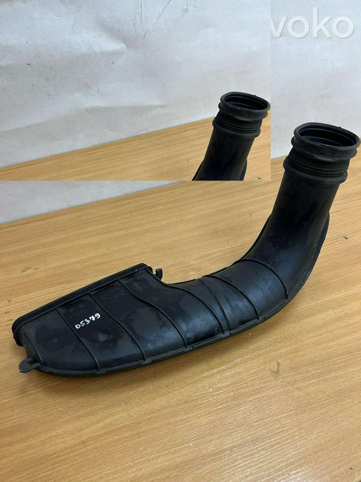 BMW X5 E70 (2006 - 2013)  13717812264 Деталь (детали) канала забора воздуха