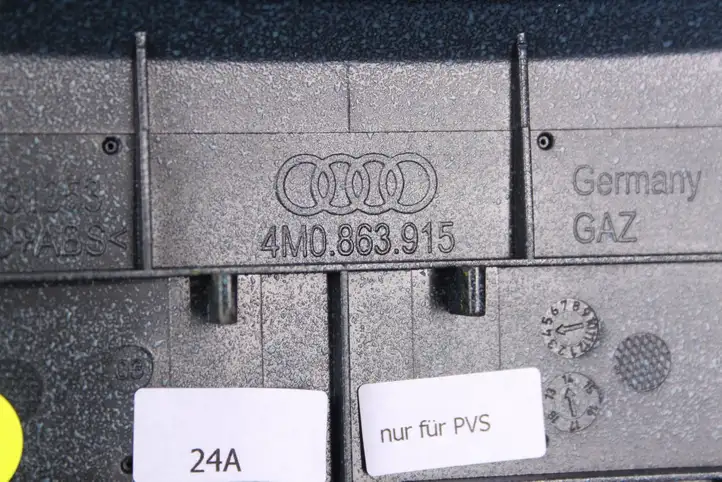 Audi Q7 4M (2015 - ) 4M0863915 Прочие детали салона — фото 4
