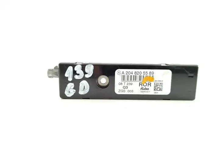 Mercedes-Benz C W204 (2007 - 2014) A2048205589 Усилитель антенны — фото 1